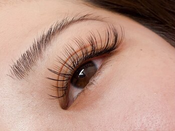 福松学園の写真/*NEW*爆盛れ&超長持ち【LEDボリュ-ムラッシュ】/トリ-トメント補修ブラックティント【韓国マスカラパ-マ】