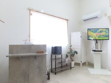 ネイルサロン ホロホロ(..HOlo HOlo..)/TV見れます！音楽も聞けます♪