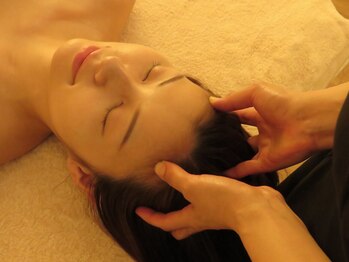 ジョイラックス(Joylax)の写真/【頭皮ほぐし×お顔ほぐし】極上トリートメント◆小顔フェイシャル!ボディも気持ちいハンド施術♪