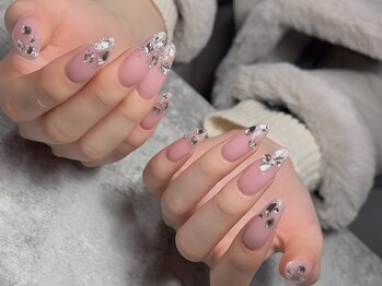 ジュン ネイル(JUN NAIL)の写真/お客様のお好みに合わせ指先から‘可愛い’を彩ります♪デザイン多数ご用意◎自慢したくなるような手元へ★