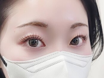 ネイルアンドアイラッシュ スリール(Sourire)/まつ毛パーマ/美眉【施術35分】