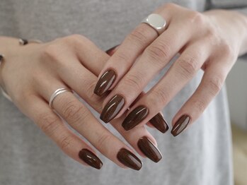 シーズネイル 渋谷店(She's nail)の写真/【写真¥5980】上品シンプル&大人可愛いArtも用意☆大人女性が足しげく通う!安い＆可愛い