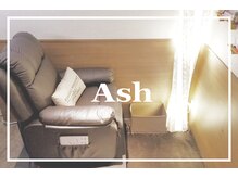 アッシュ 大森(Ash)の雰囲気（ふかふかのリクライニングチェアでの施術）