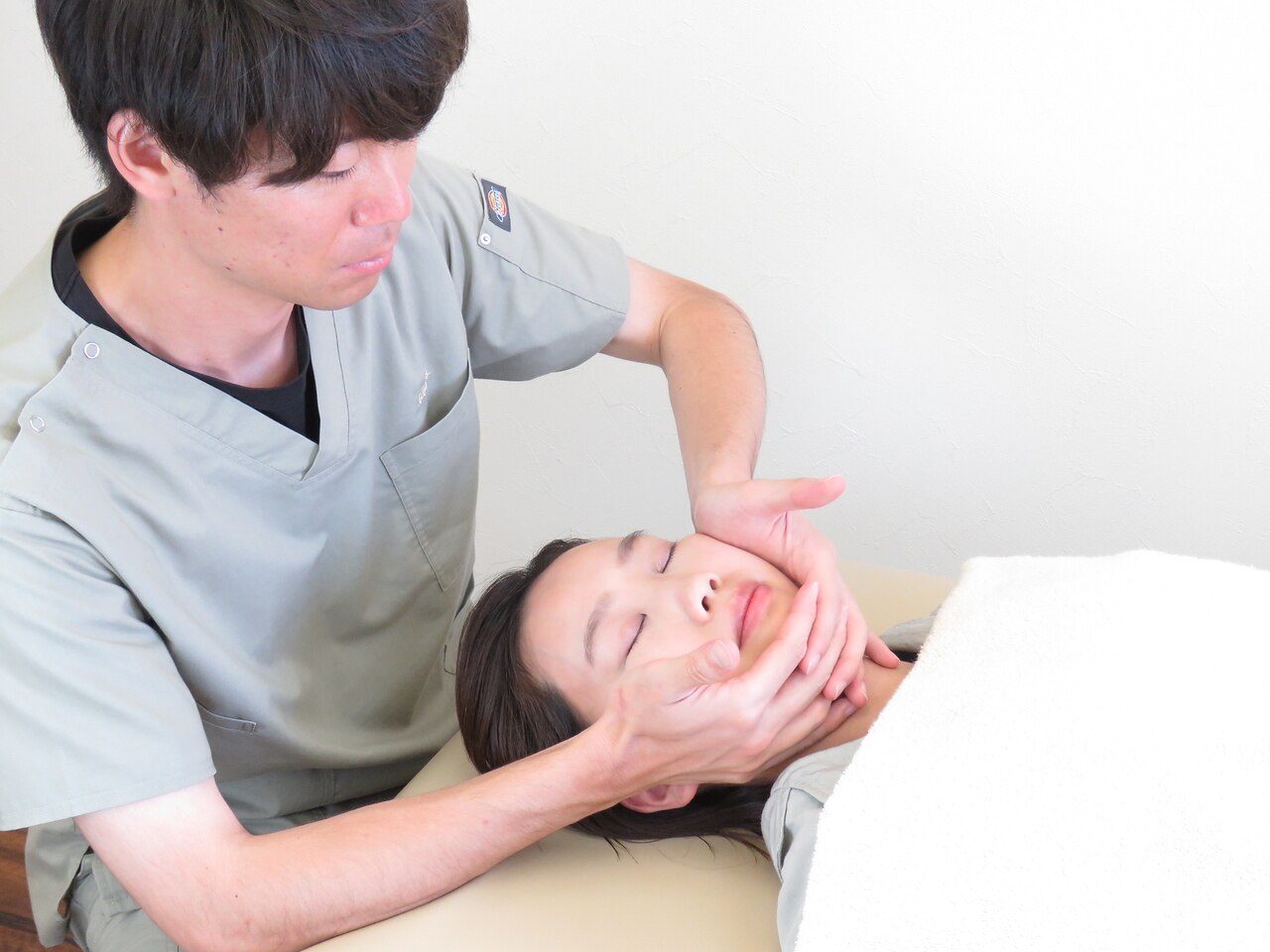 2回目以降【KADOMORI認定小顔矯正】￥8800【姫路駅】