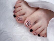 Mネイル/フットネイル｜格子ネイル