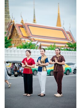 パヤタイトウキョウ 銀座店(PHAYA THAI TOKYO)/PHAYA THAIスタッフin BANGKOK