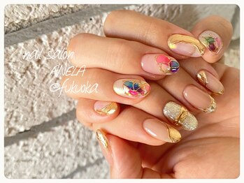 アネラ(ANELA)/ちぐはぐゴールドネイル