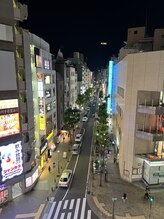 こりほぐし 三宮駅前/北野坂の眺め（夜）