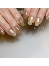 ベージュ×ハート