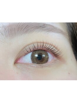 ナチュラル上品な目元にしたい