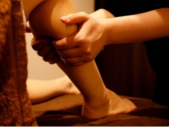 カミツレ(Kamitsure)/〈フットリフレ〉