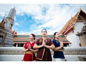 パヤタイトウキョウ 銀座店(PHAYA THAI TOKYO)/PHAYA THAIスタッフin BANGKOK