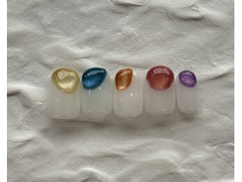 ネイルルーム エルナ(nail room ELNA)/アシンメトリーデザインB ￥7800
