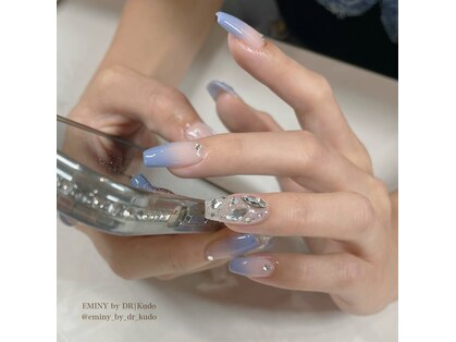 エミニーバイディーアール(EMINY by DR)の写真
