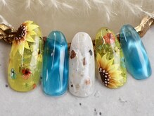 ロシェ(Rocher)/ひまわりネイル【パラジェル】