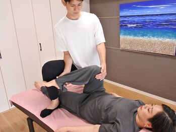 ボディステップ(BODY STEP)の写真/【ツライ首・肩こりに!】身体のバランスを整え正しい姿勢へ。巻き肩・猫背の改善で首・肩こりを根本ケア◎