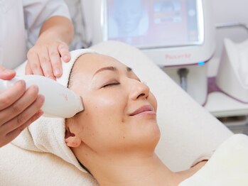 シーズ ラボ 町田店の写真/【プロリフトRF・肌引締めコース】緩んだお肌をキュッと上向きに！お肌の奥から引き締めます。