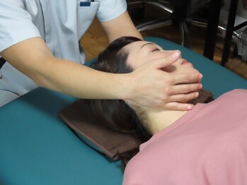 哲心 姫路の写真/お顔のエラ/歪み/ほうれい線/たるみが気になる方に◇小顔になりながら、歪み/姿勢を整える全身美容整体☆