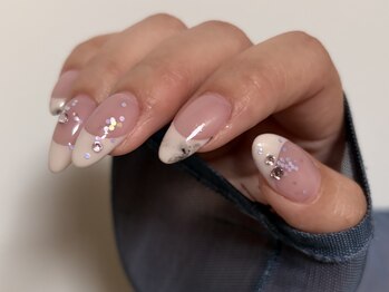 ディプティモイラネイル(dipty MOILA Nail)/デザインフレンチ