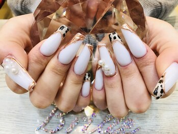エスフィーネイルサロン ブリーユ(Esfy nailsalon Brille)/牛柄フレンチネイル