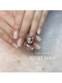 キラキラ埋めつくしアート！