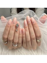 リッカヴァラ(Lycka VALLA)/シンプルアート/ヴァラ/ビジュー