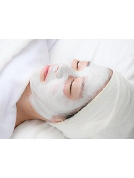 ホウレイ線・たるみ改善！予防ケア