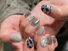 カーティシーネイルズ(curtisii NAILS)/牛柄シルバー！