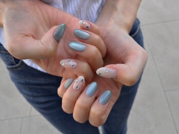 Ｎａｉｌ　Ｓａｌｏｎ　【mana】パラジェル登録店の写真/【定額で理想の指先へ】トレンドを取り入れた定額コースで、迷わずお得に可愛いネイルへ♪塚口駅徒歩3分