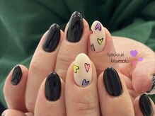 ラシェスキタモト (luscius kitamoto)/手描き風ハートネイル