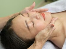 サロンドボーテ フォレッタ(Salon de beaute Folletta)の雰囲気（小顔が得意なサロン！デコルテから頭皮までたっぷりマッサージ）