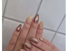 ブラウン×ゴールド