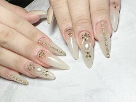 シアカラーにゴールドストーン