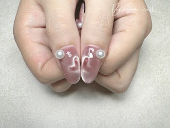 ブラソンネイル(Blossom nail)/