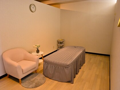 女性専門整体Nekone【肩こり/骨盤矯正】の写真