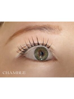 ナチュラル上品な目元にしたい