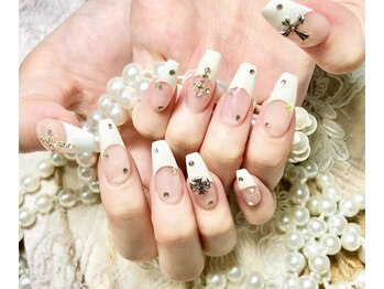 モアネイル 新宿/