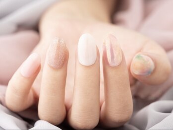 エムスラッシュ センター南(M.SLASH)/ニュアンスネイル