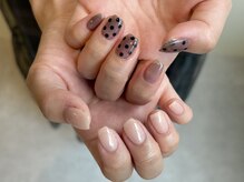 サンジュウヨン(34)/ドットネイル　パラジェル