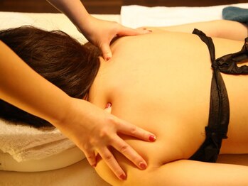 リラクゼーション アンド ビューティーケアサロン ブレス(BREATH)の写真/首肩こりやだるさを感じる方にオススメ★施術後の爽快感がたまらない!インド式リンパで世界のリラクを堪能!