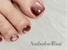 彩(sai)の雰囲気(足の爪周りも艶々綺麗にします。パラジェル/フィルイン)