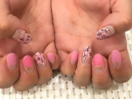 ピンクツイードネイル
