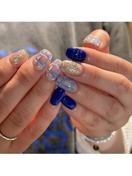 リシア(Lisia)/[ ワンカラー+6arts ] ￥9,350