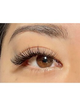 ボリュームのある目元にしたい