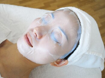 美眉アンド美肌専門サロンすみれ/施術中