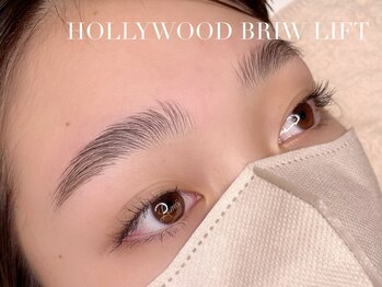 ロマ(Loma)/ハリウッドブロウリフト