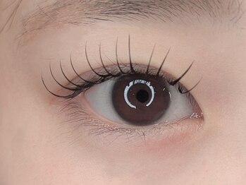 エミュアイラッシュ 恵比寿 広尾(Emu eyelash)の写真/【LEDフラットラッシュ】汗・水にも強く持続力UP◎施術後すぐに入浴やサウナが可能なのでお仕事終わりにも!