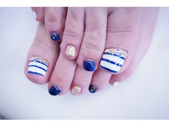 プチリリィ(Petit Lily)/夏マリンフットネイル