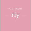 リィー(riy)のお店ロゴ