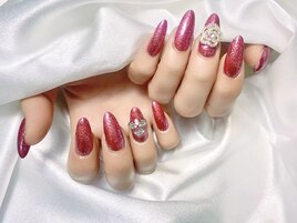 シンプルレッドラメネイル